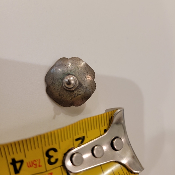 Sterling silver frog earrings - Picture 3 of 3